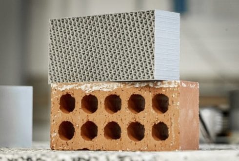 Tijolo Impresso 3D de Plástico Reciclado Supera os de Argila em Isolamento