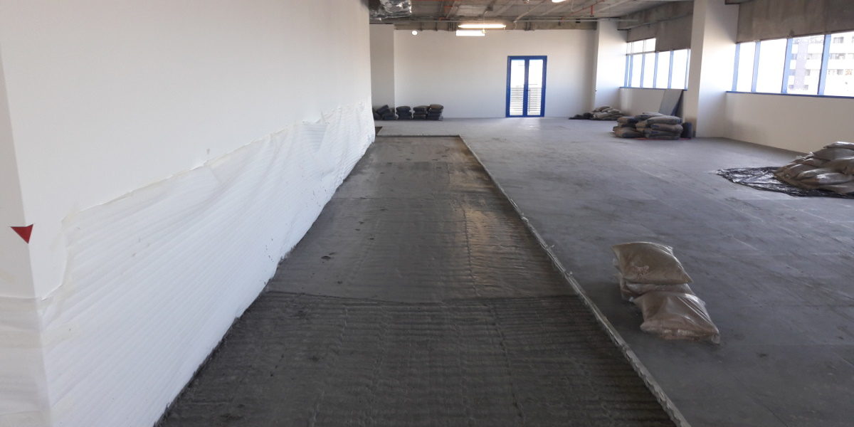 Claro-SP_Corredor_com_Concreto_Celular_para_receber_Contrapiso_20160611_101719