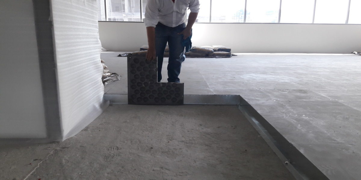 Claro-SP_Corredor_com_Concreto_Celular_para_receber_Contrapiso_20160611_103226