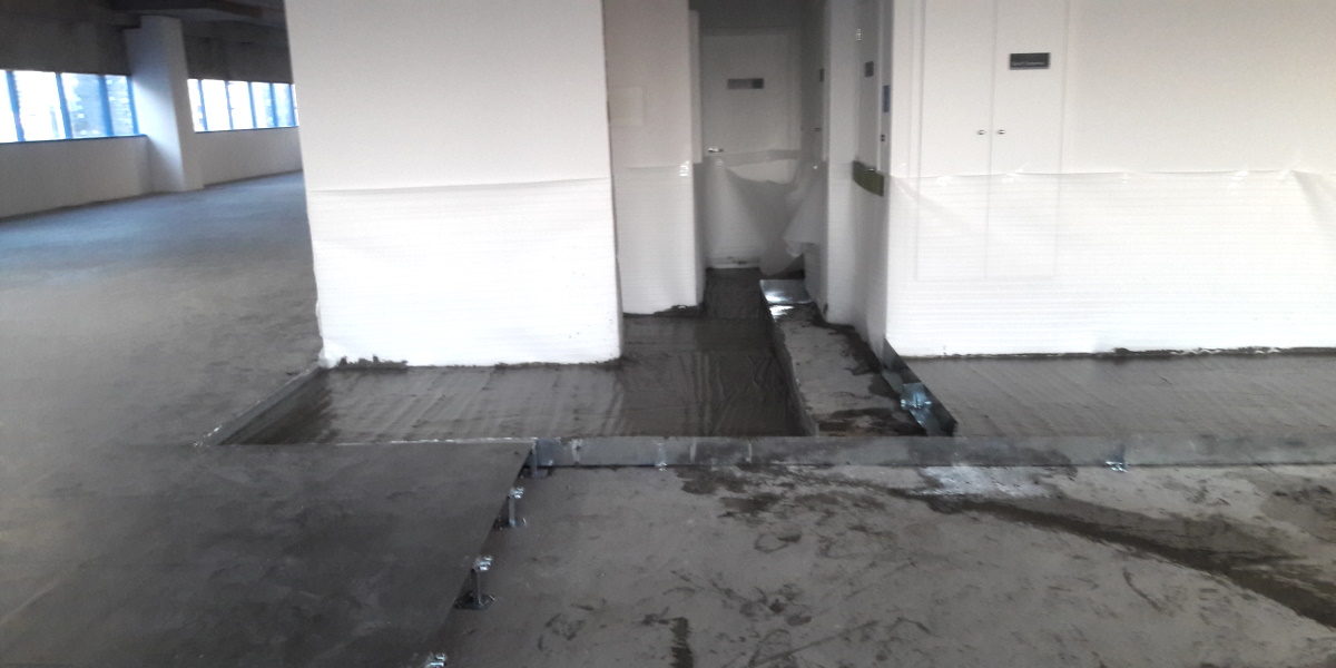 Claro-SP_Corredor_com_Concreto_Celular_para_receber_Contrapiso_20160616_165837